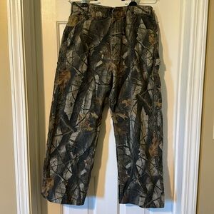 Carhartt camouflage cargo pants 34